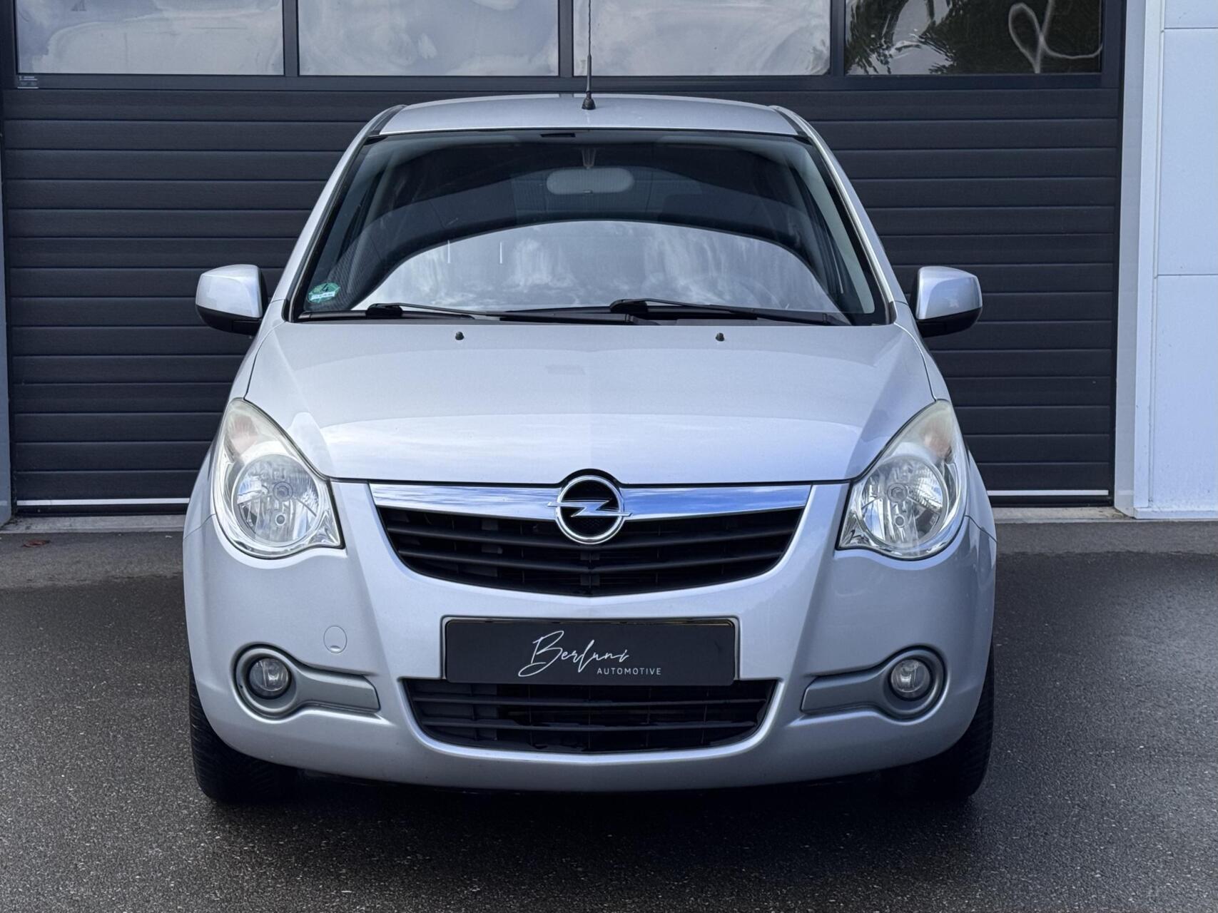 Foto van Opel Agila