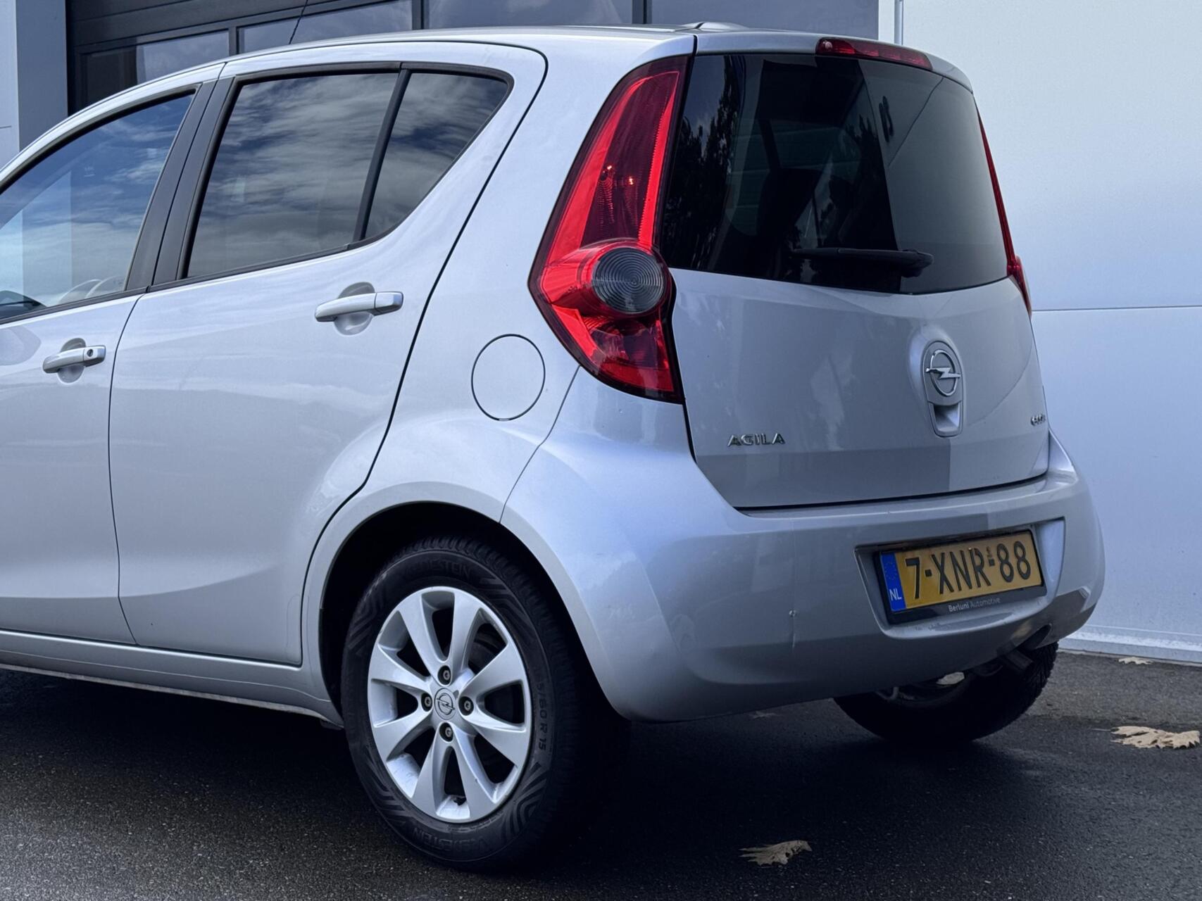 Foto van Opel Agila