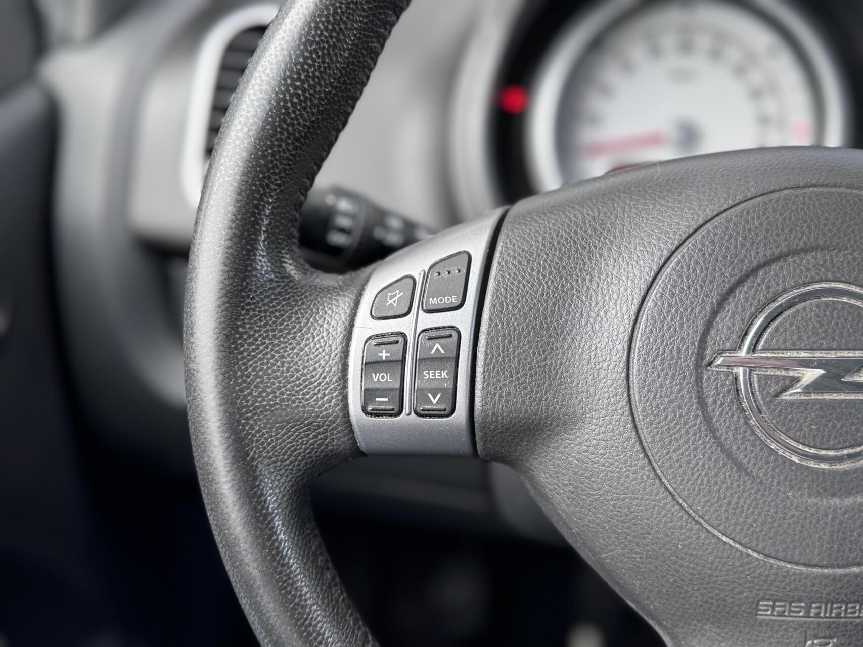 Foto van Opel Agila