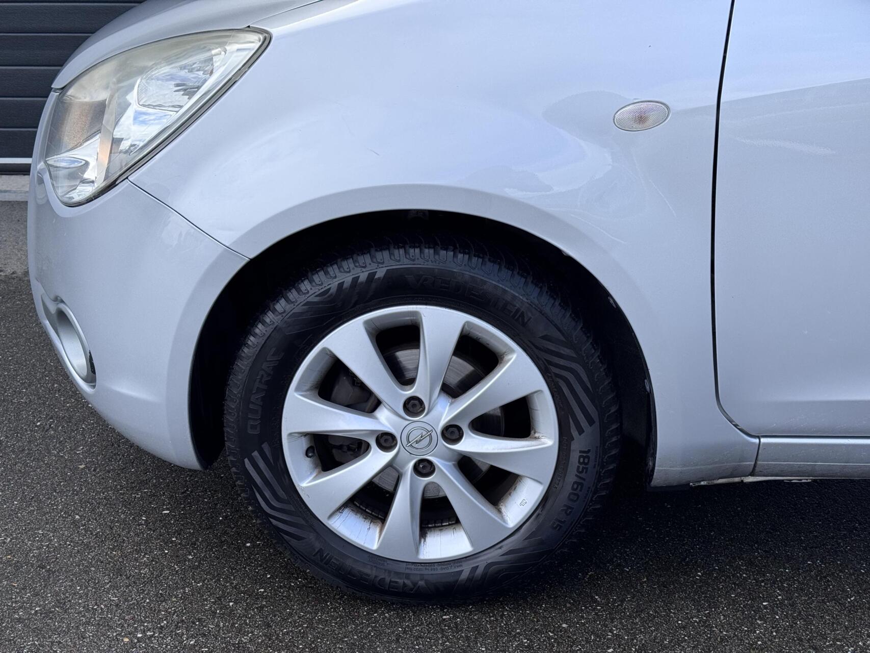 Foto van Opel Agila