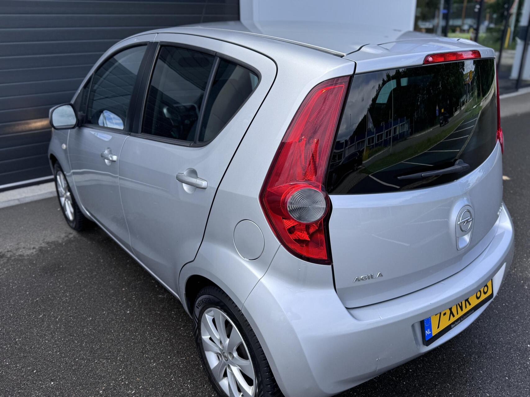 Foto van Opel Agila