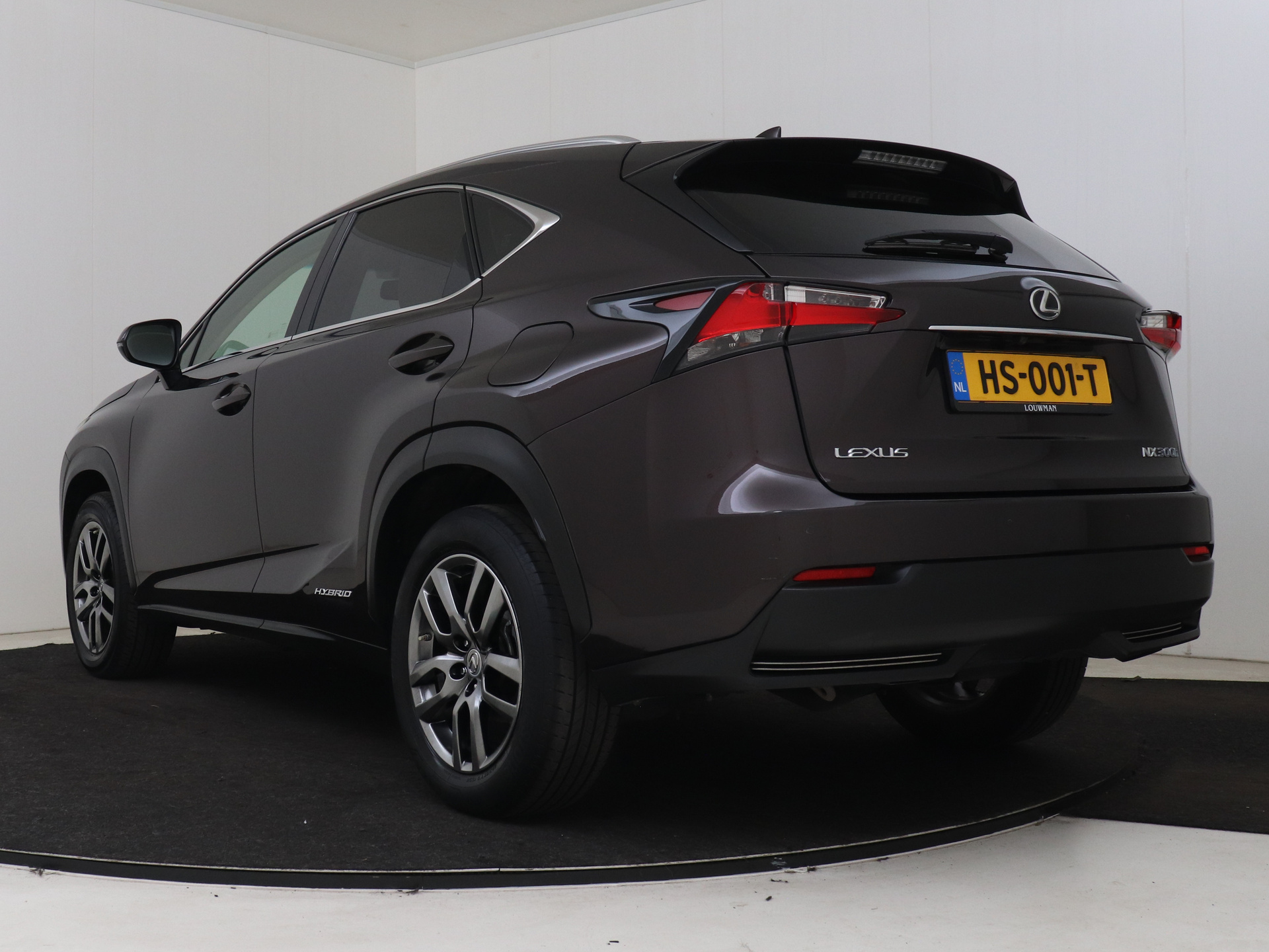 Foto van Lexus Lexus Nx300h