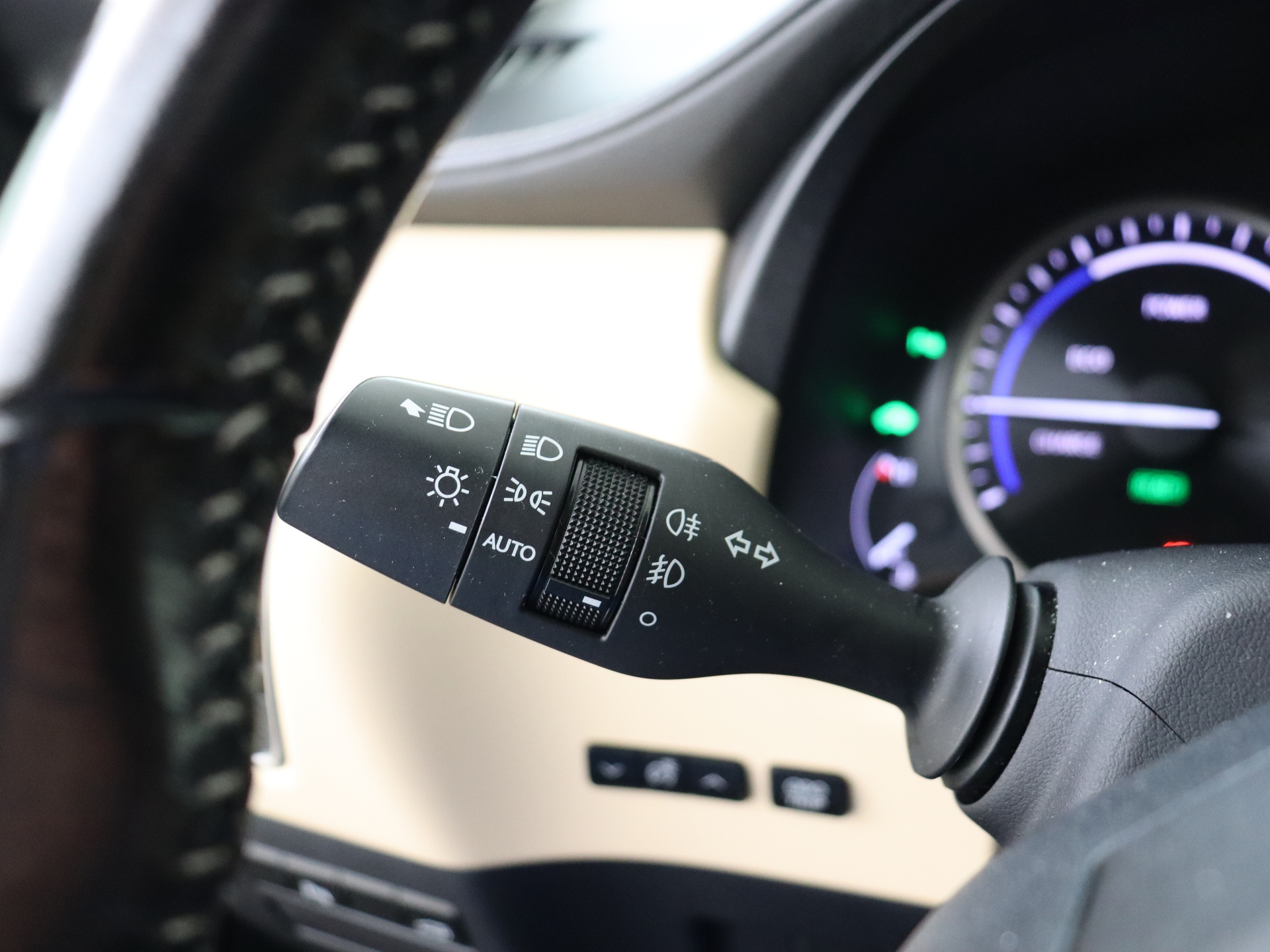 Foto van Lexus Lexus Nx300h