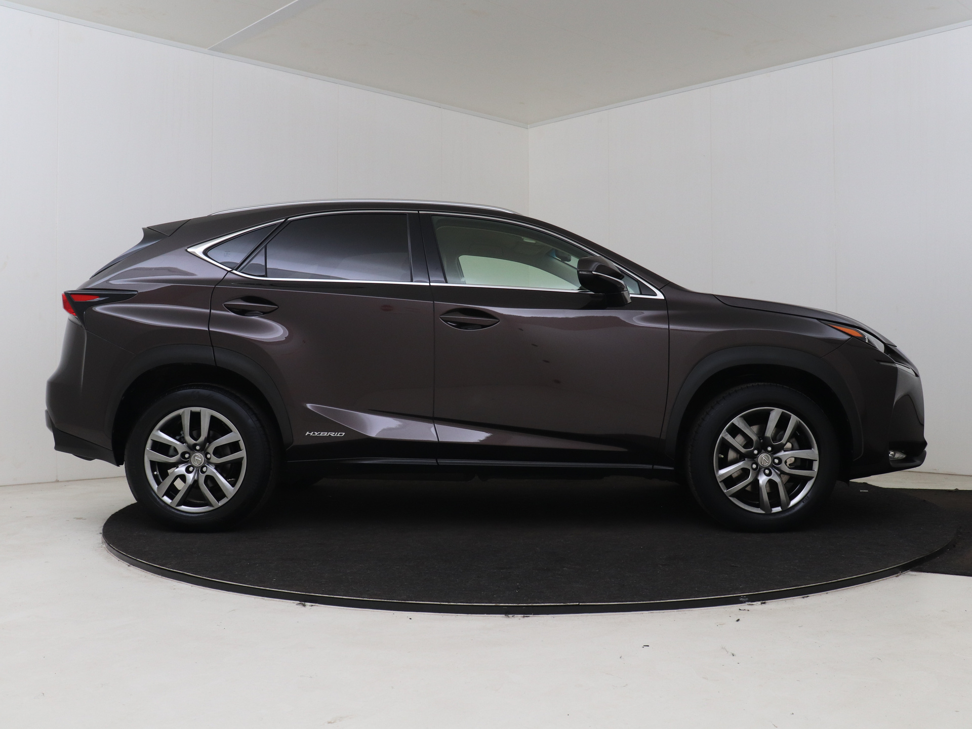 Foto van Lexus Lexus Nx300h
