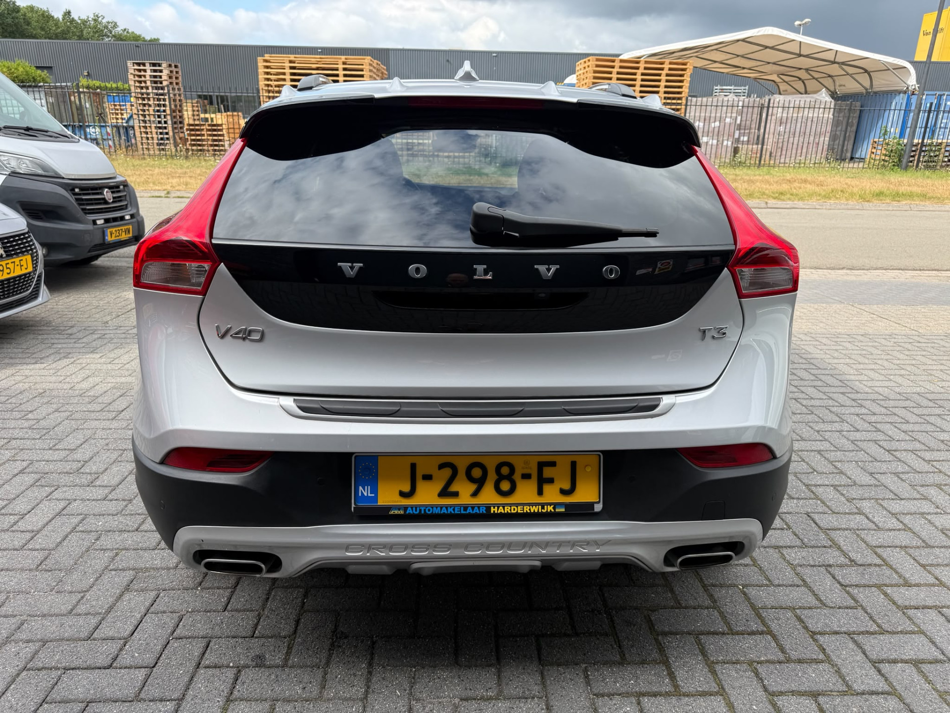 Foto van Volvo V40 Cross Country