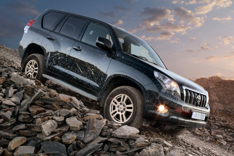Toyota Land Cruiser 3.0 D-4D-F Executive 2010 - voorkant