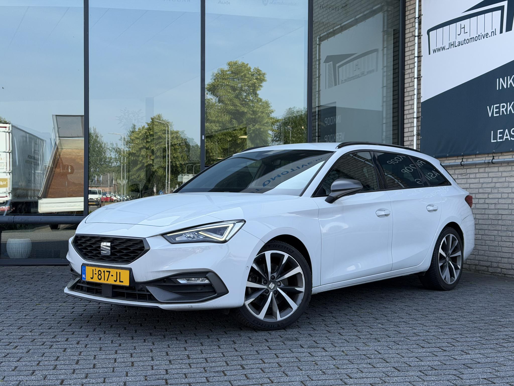 Seat Leon Sportstourer 1.5 TSI FR Launch Edition 2021 - voorkant