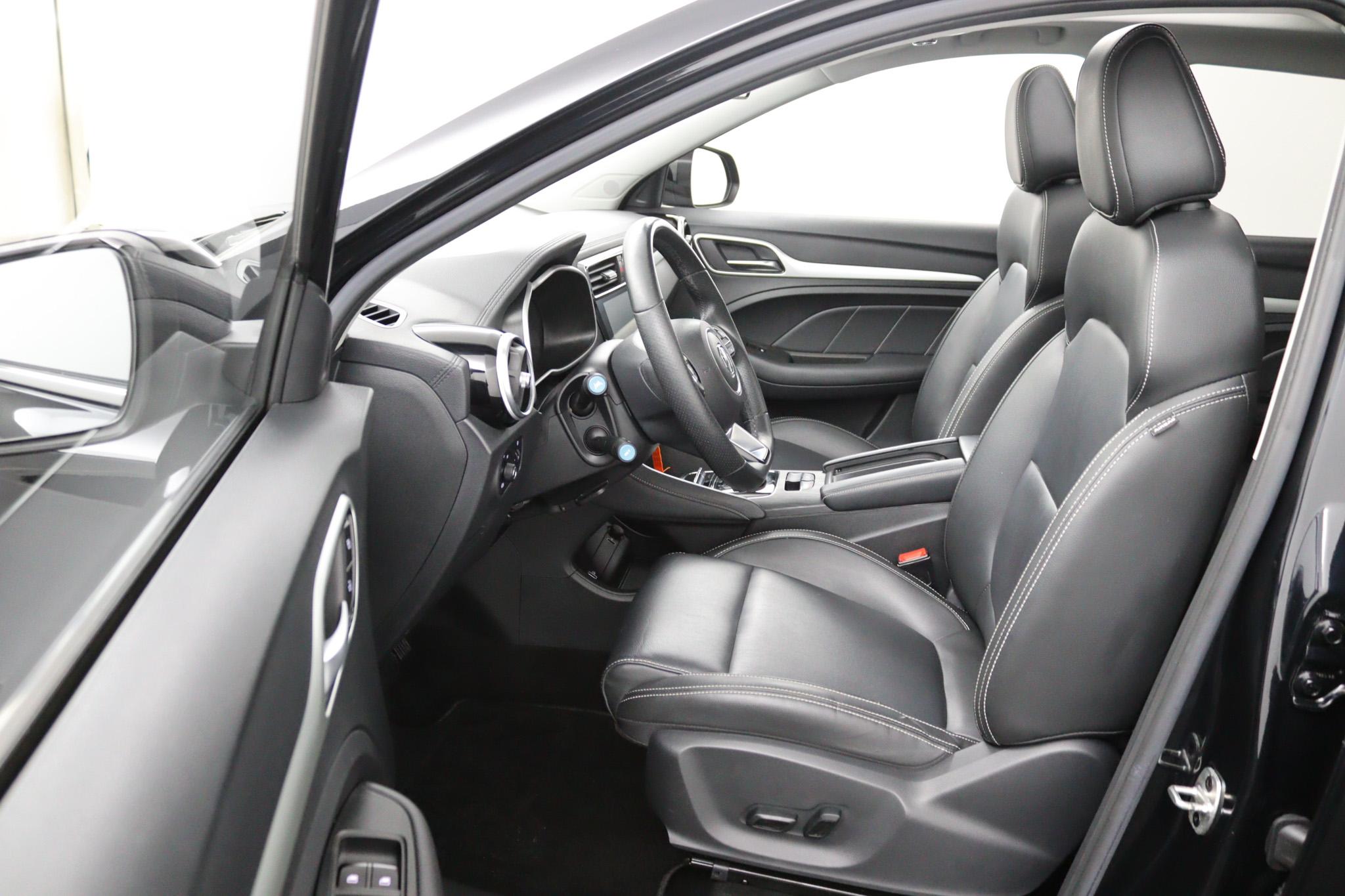 Foto van MG MG ZS