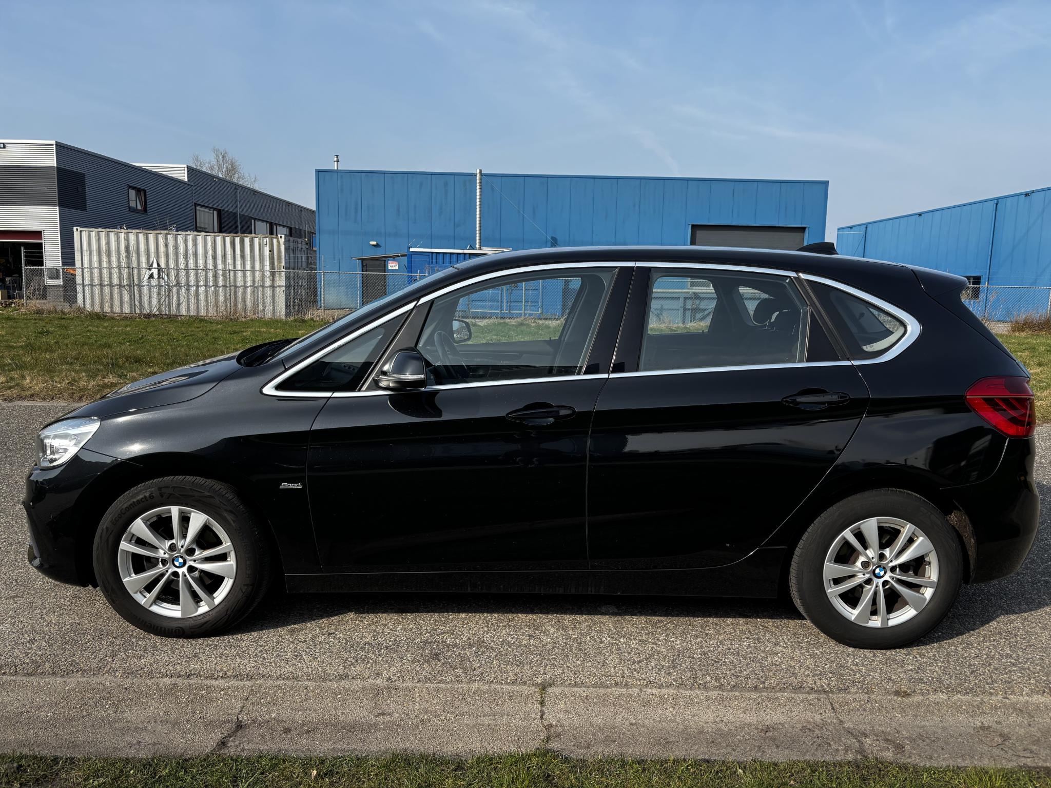 Foto van BMW 216i Active Tourer