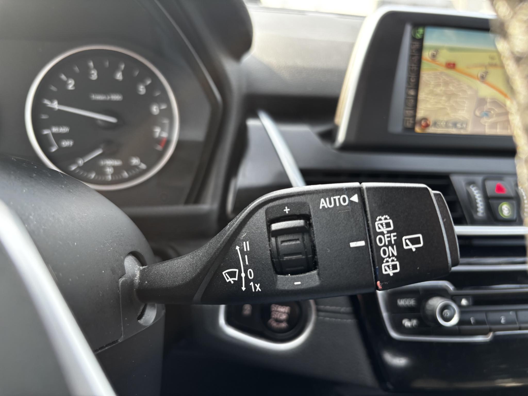 Foto van BMW 216i Active Tourer