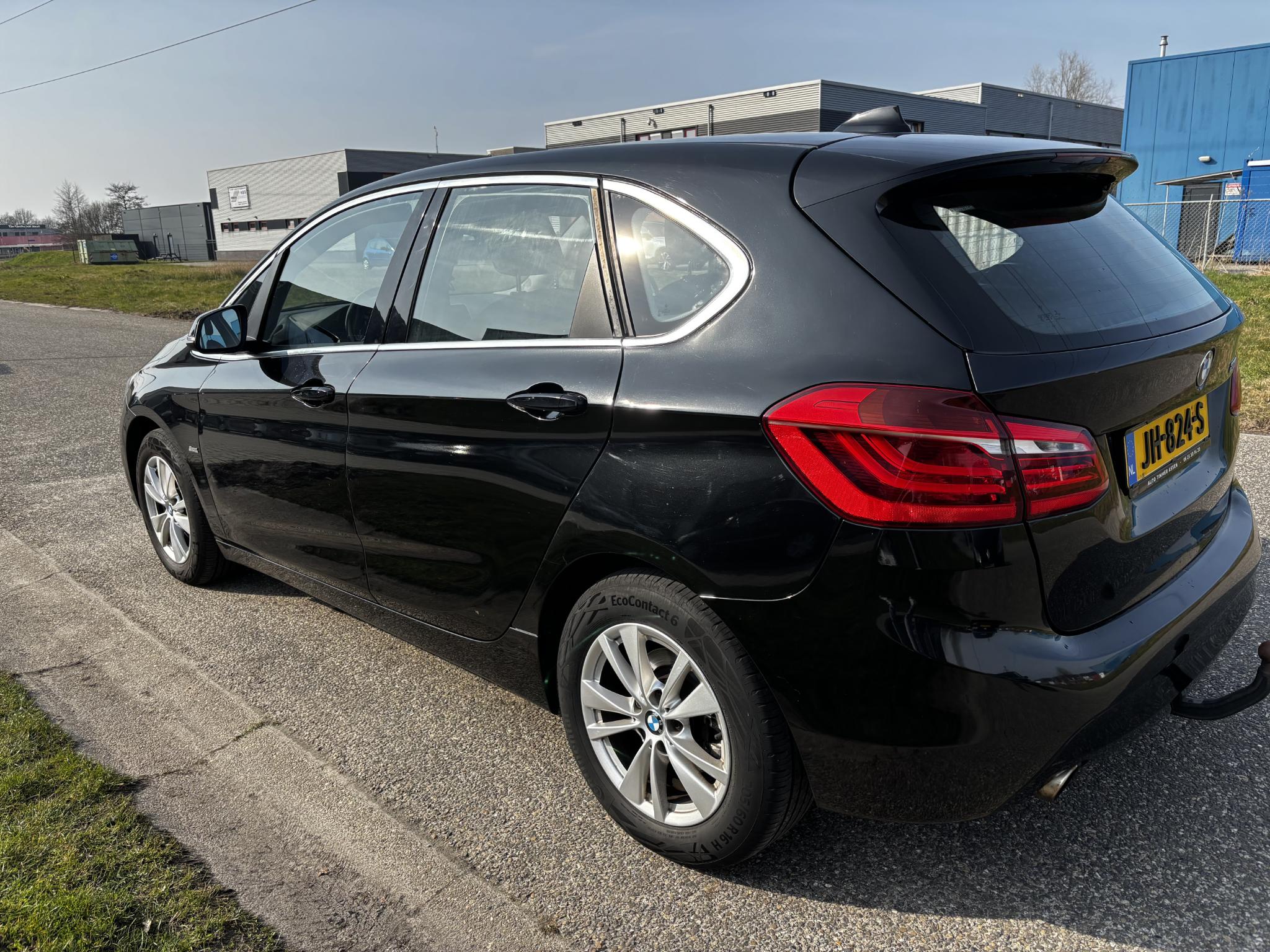 Foto van BMW 216i Active Tourer