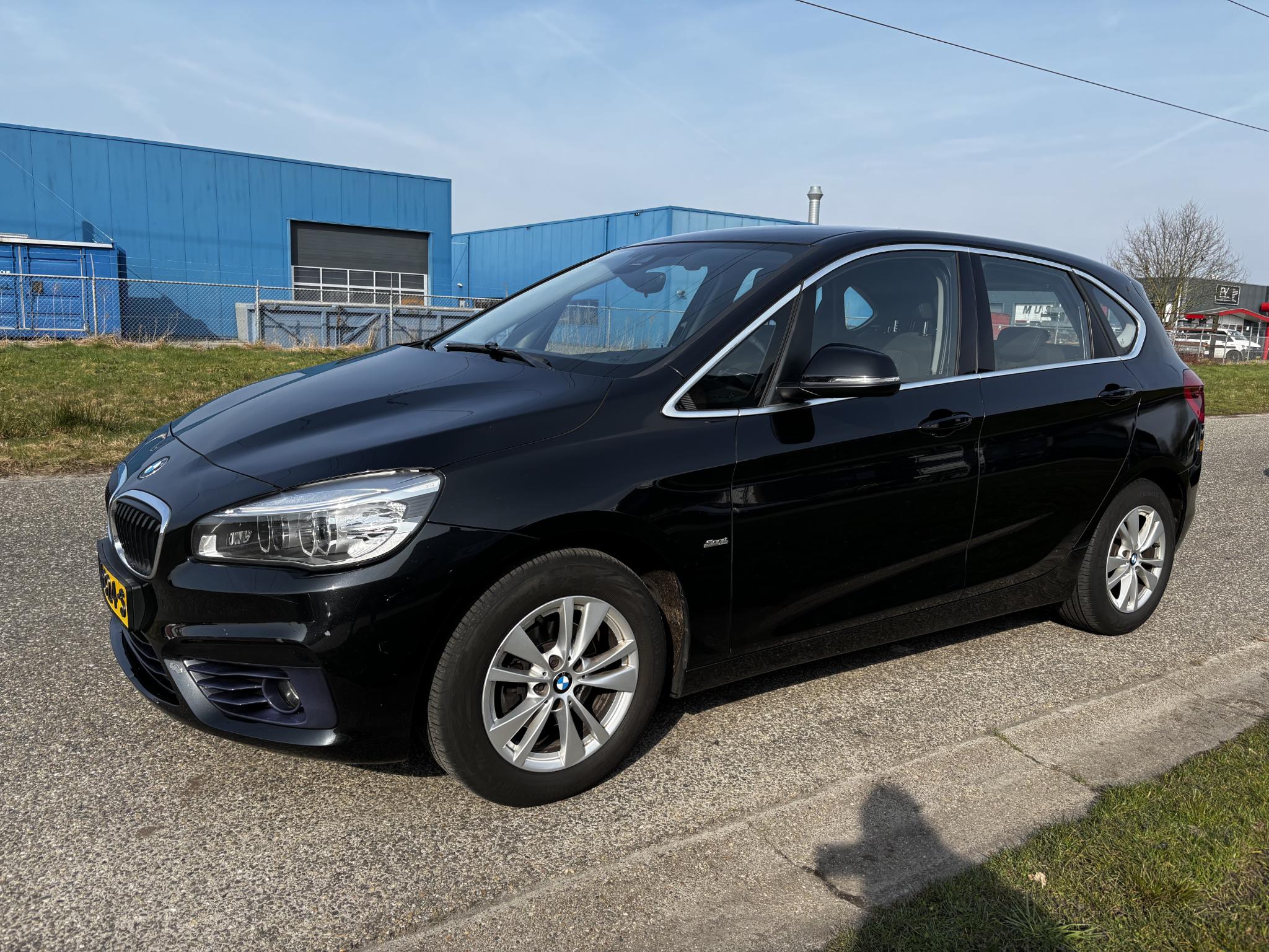Foto van BMW 216i Active Tourer