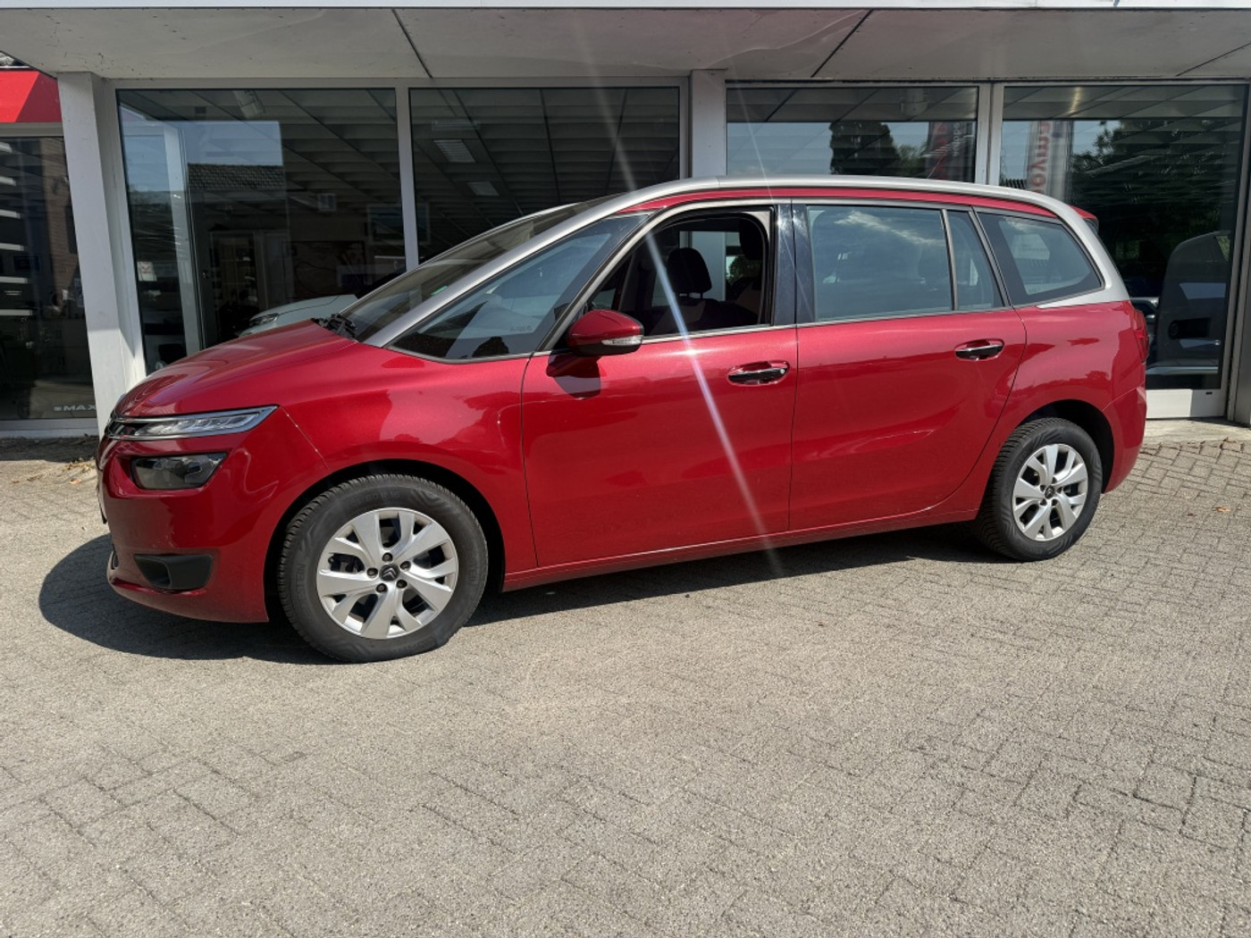 Citroen C4 Picasso 1.6 VTi Tendance 2015 - voorkant