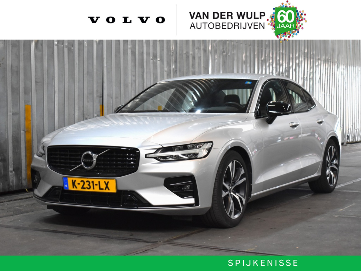 Volvo S60 B4 197PK R-Design | Trekhaak | BLIS | Harman/Kardon | Keyless Entry | 2021 - voorkant