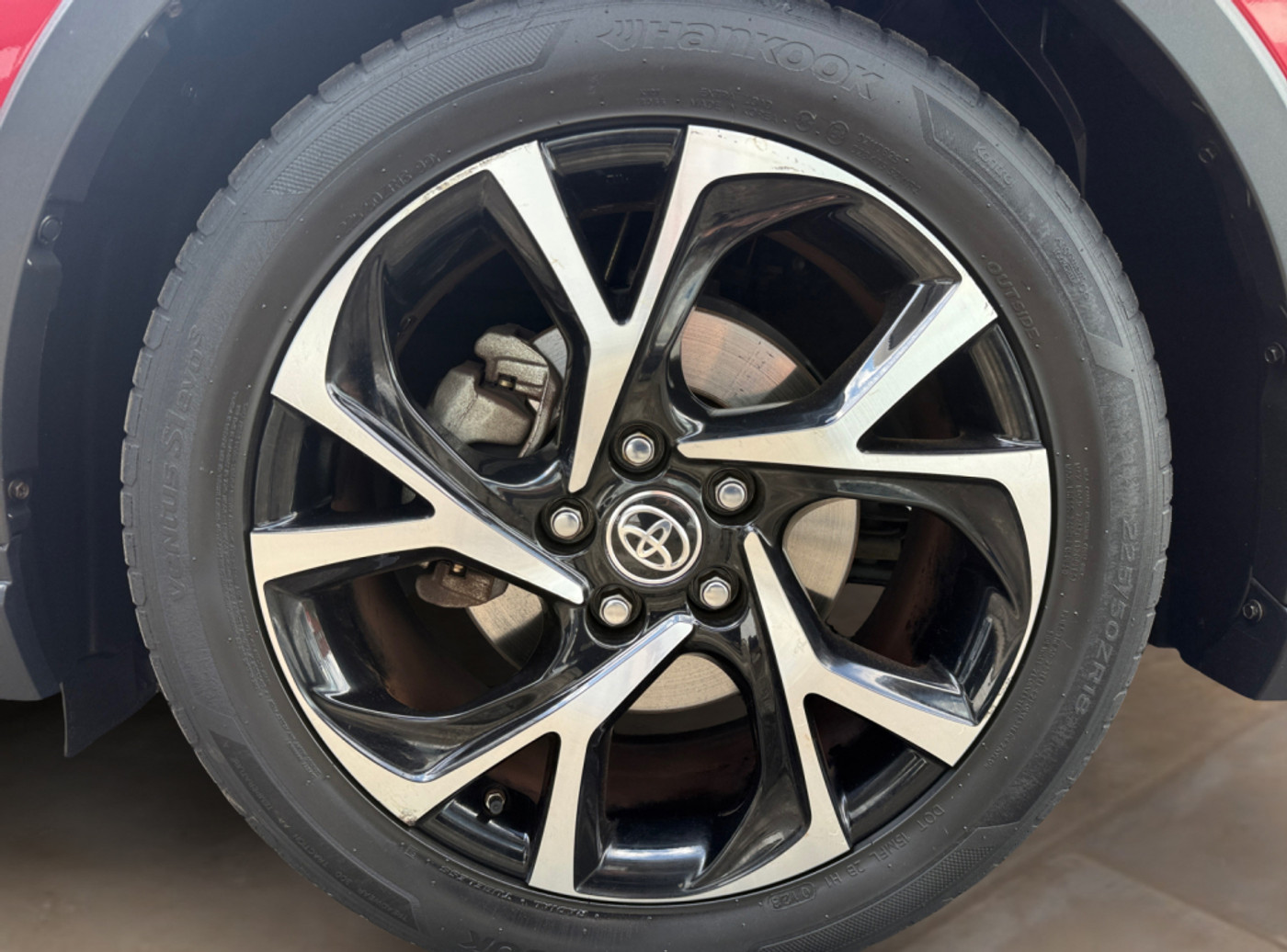 Foto van Toyota Toyota C-hr