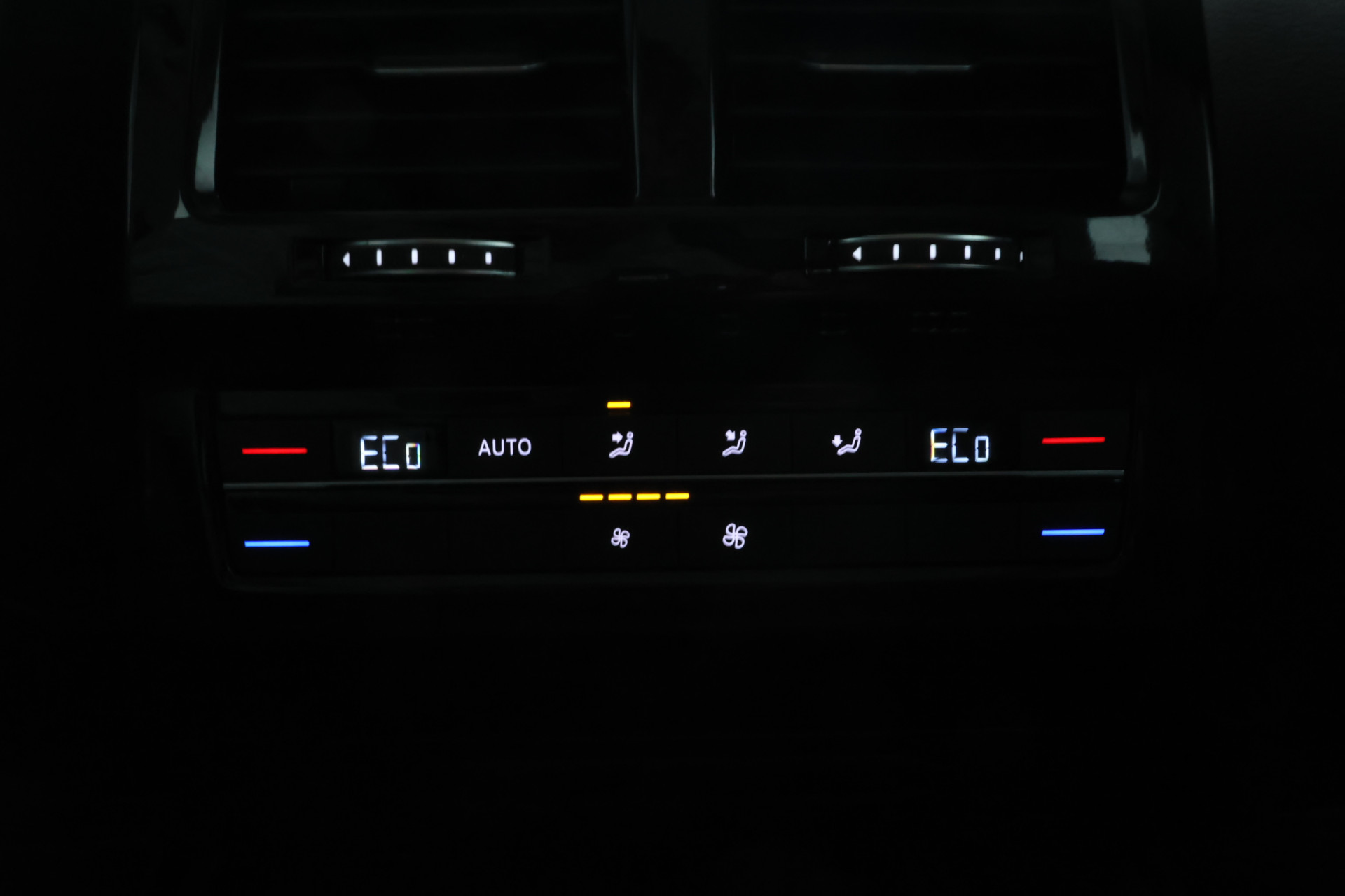 Foto van Volkswagen Touareg Ehybrid