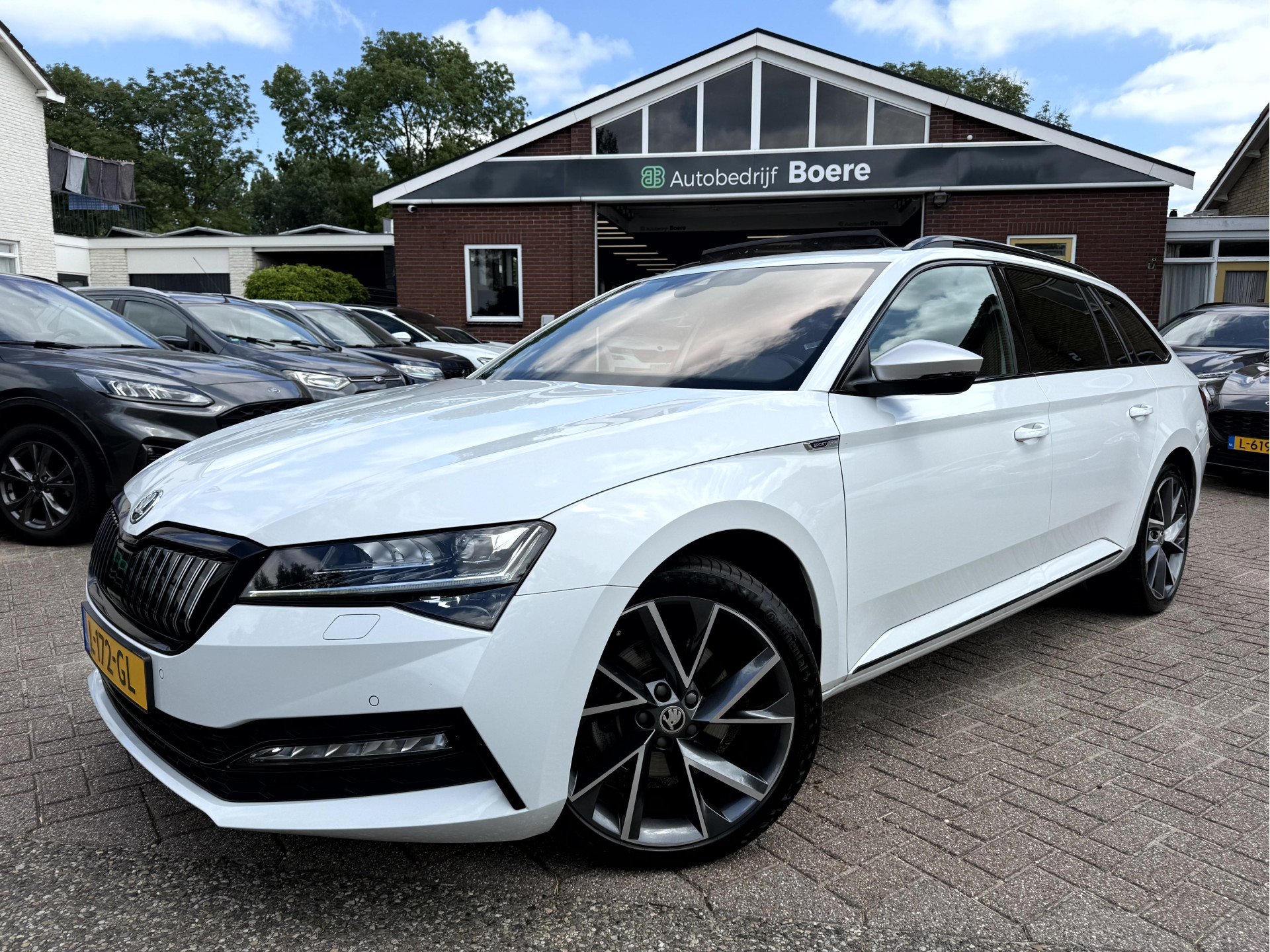Skoda Superb 1.4 TSI iV Sportline Business 2021 - voorkant
