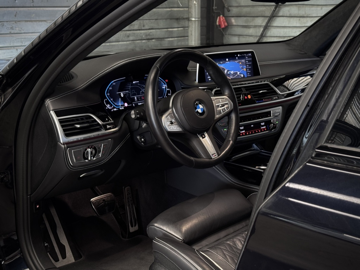 Foto van BMW 745le xDrive