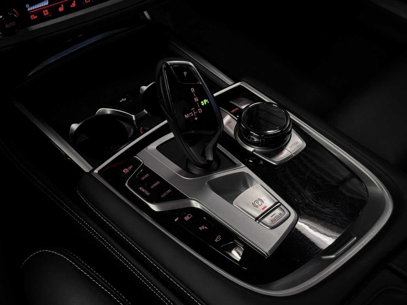 Foto van BMW 745le xDrive
