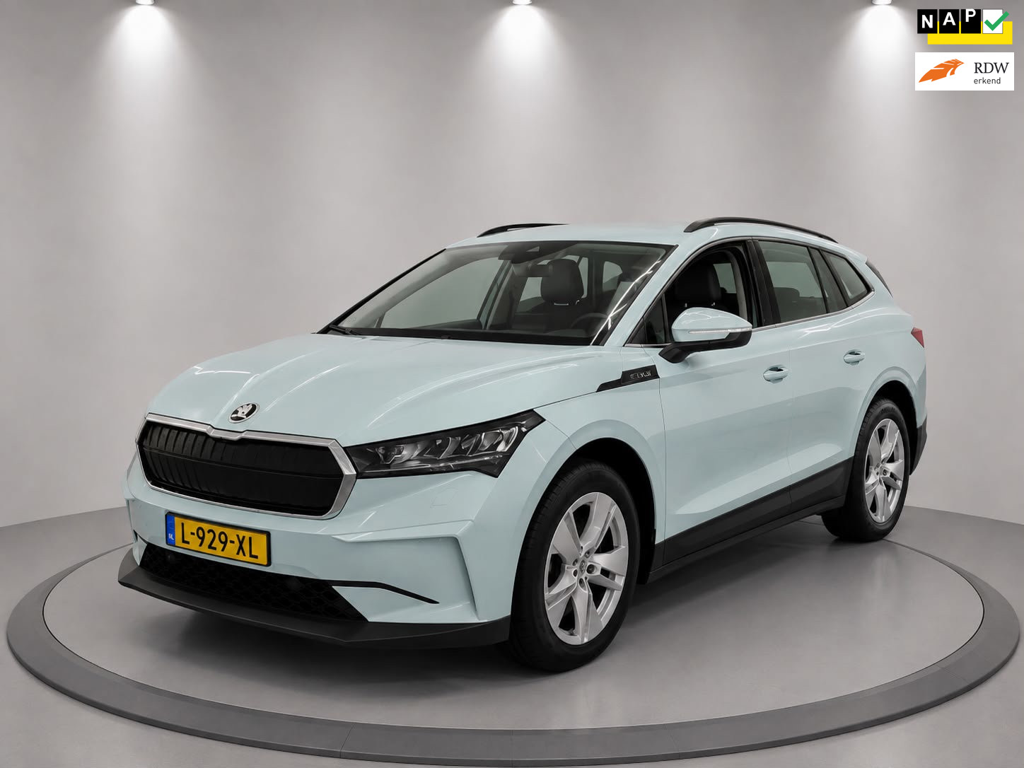 Skoda Enyaq 60 60|LEDER|NAVI|AIRCO|NL-AUTO|NAP|ELECTRIC| 2021 - voorkant