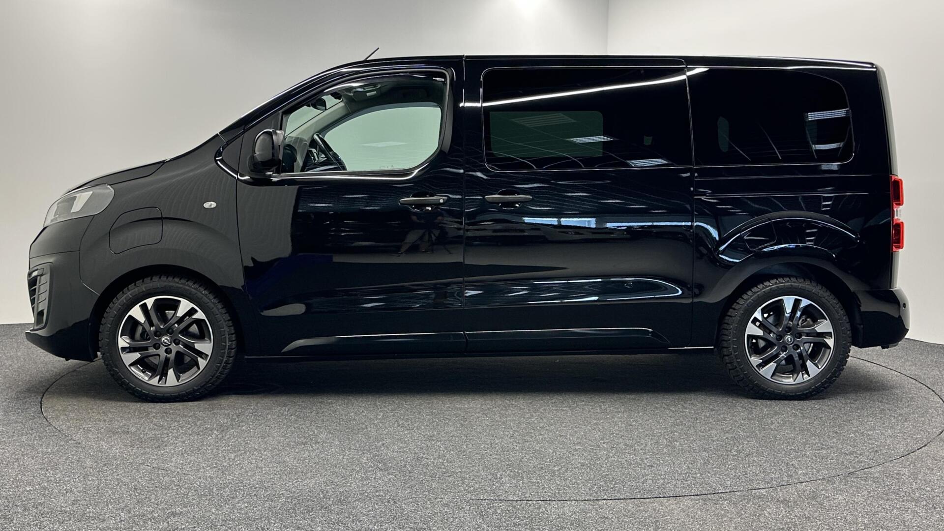Foto van Opel Zafira Life