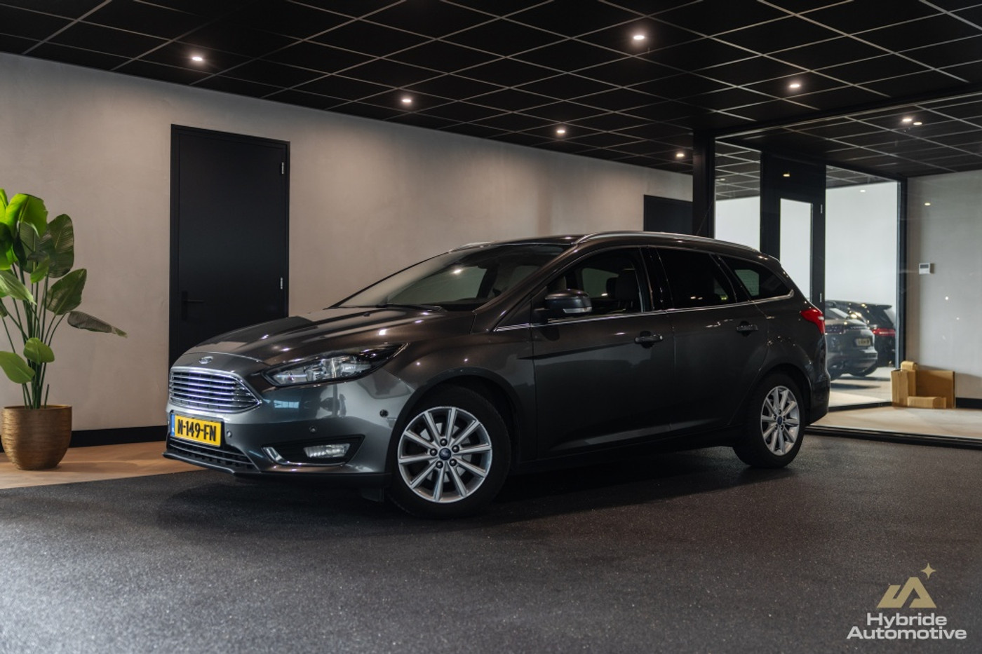 Ford Focus 1.0 Titanium Edition | Stuur/Stoel/Ruit Verw |  Cruise | 2015 - voorkant