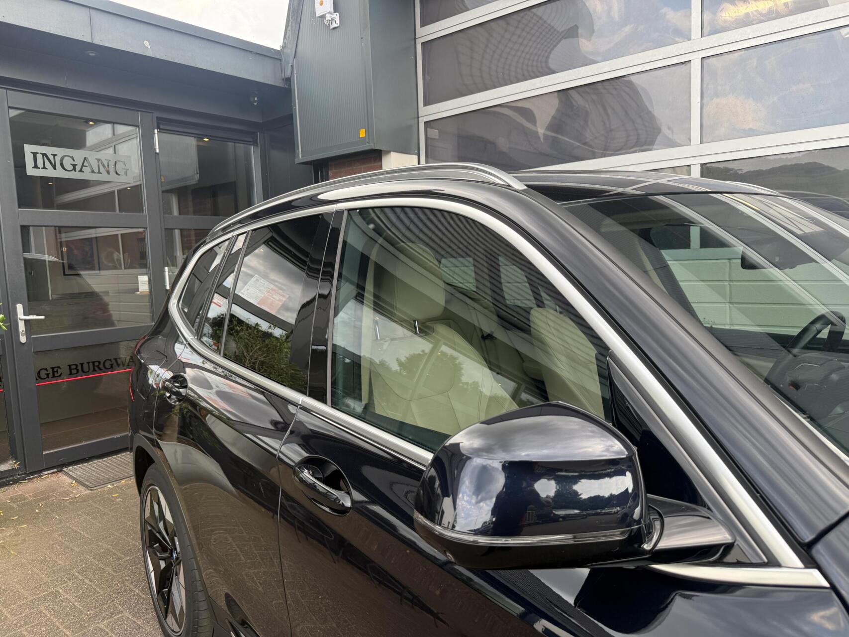 Foto van BMW Ix3