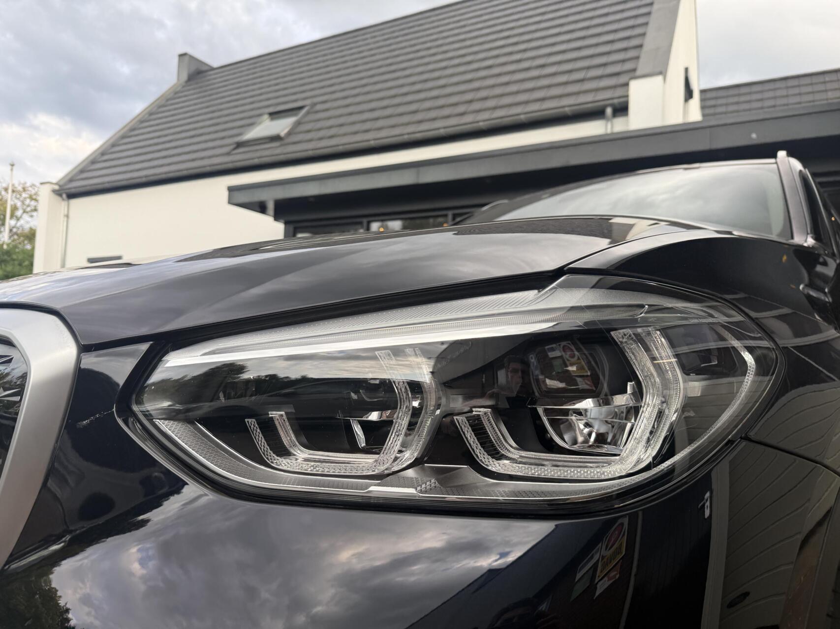 Foto van BMW Ix3