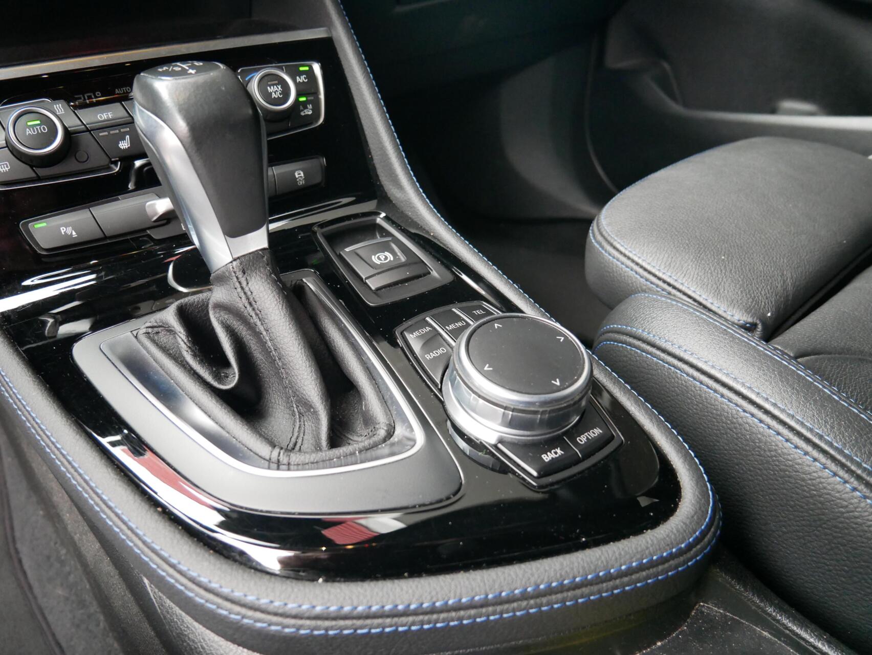 Foto van BMW 220i Active Tourer