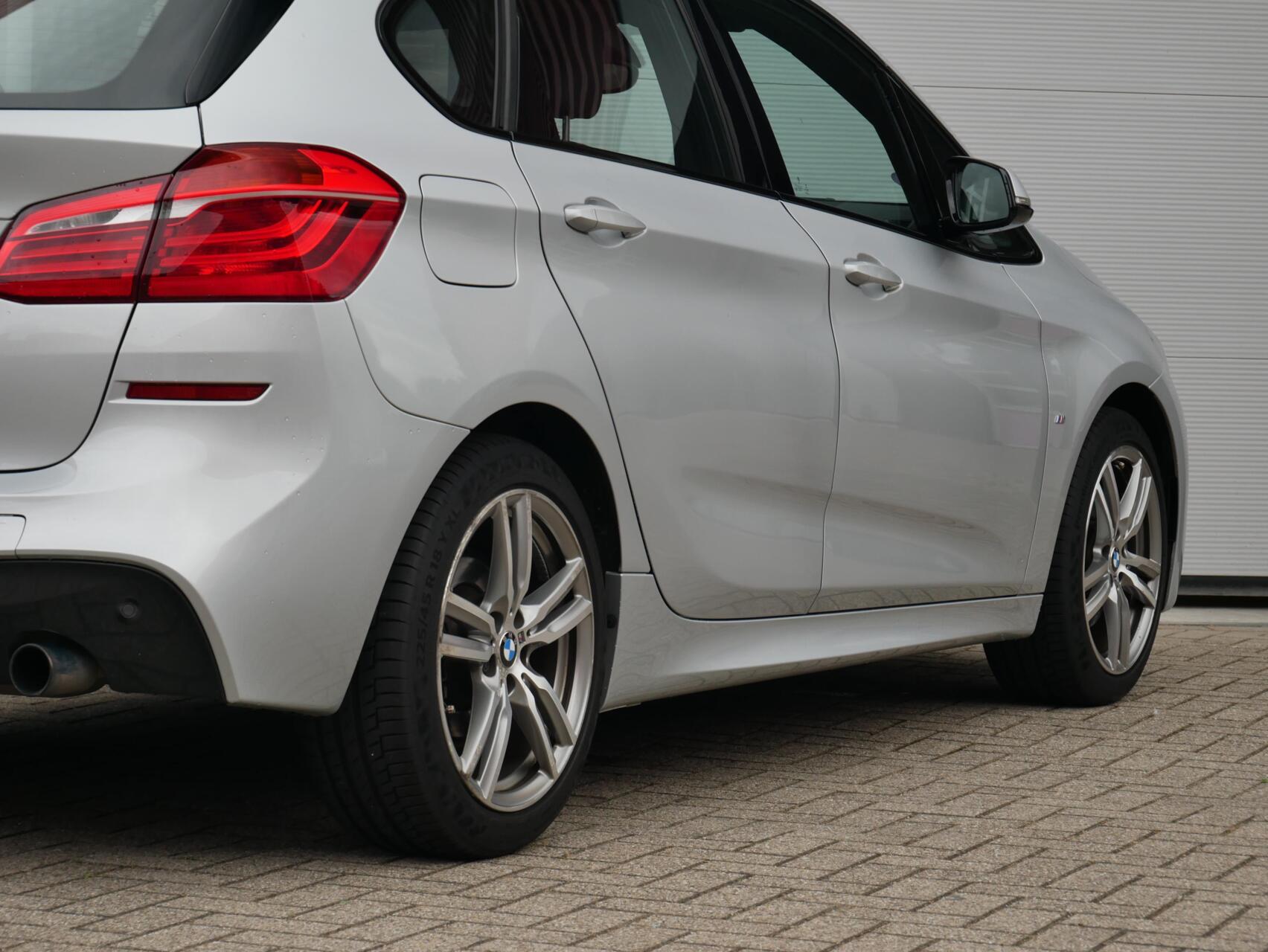 Foto van BMW 220i Active Tourer