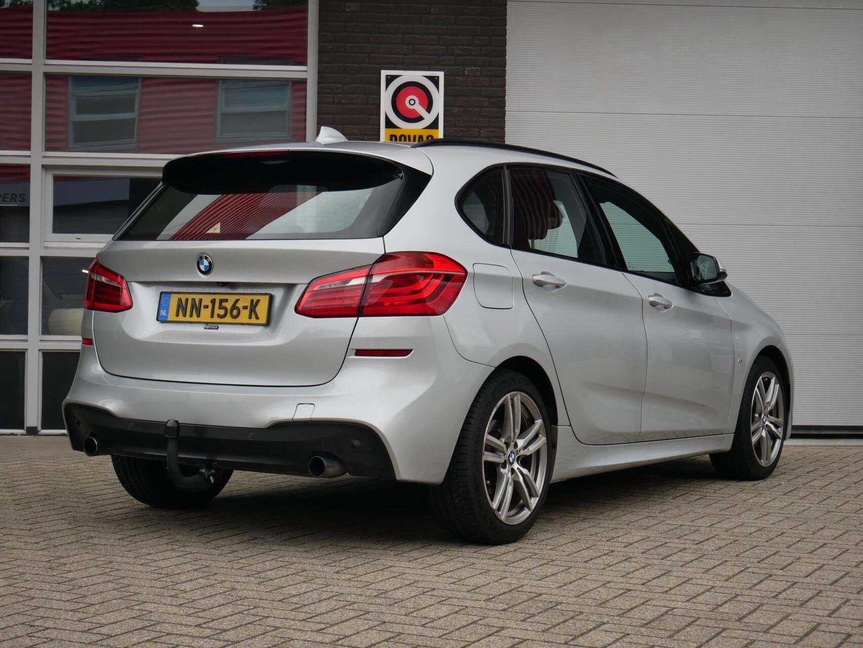 Foto van BMW 220i Active Tourer