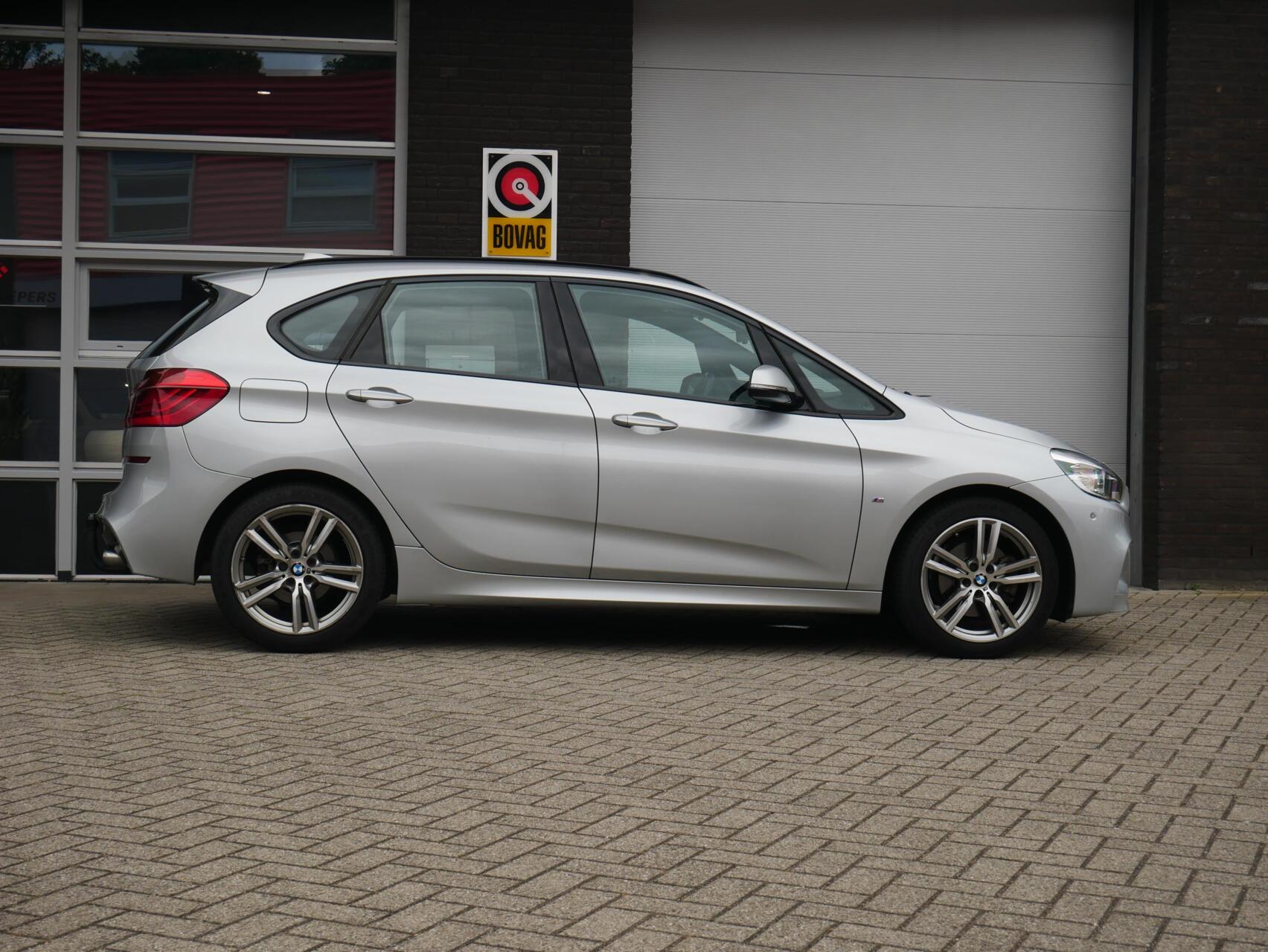 Foto van BMW 220i Active Tourer