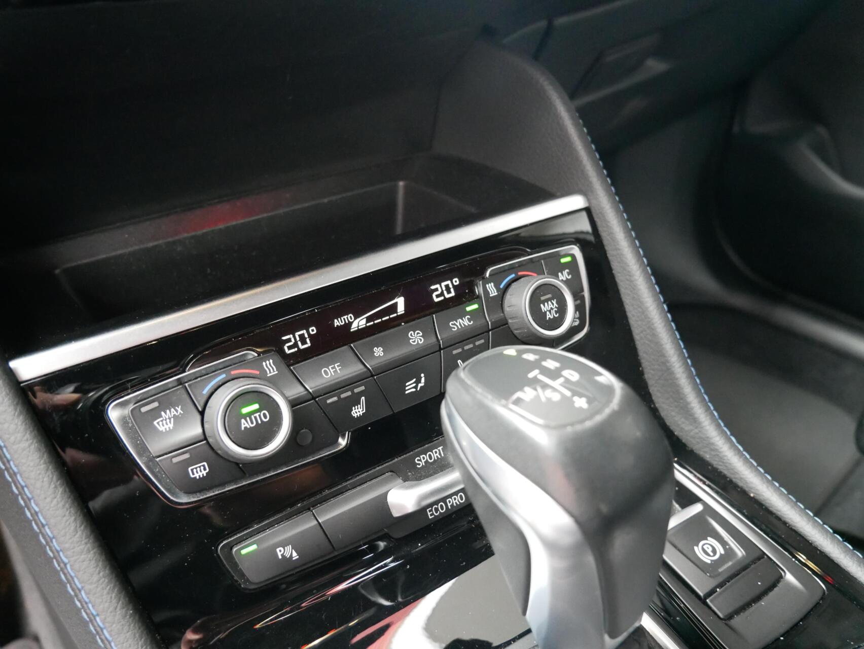 Foto van BMW 220i Active Tourer