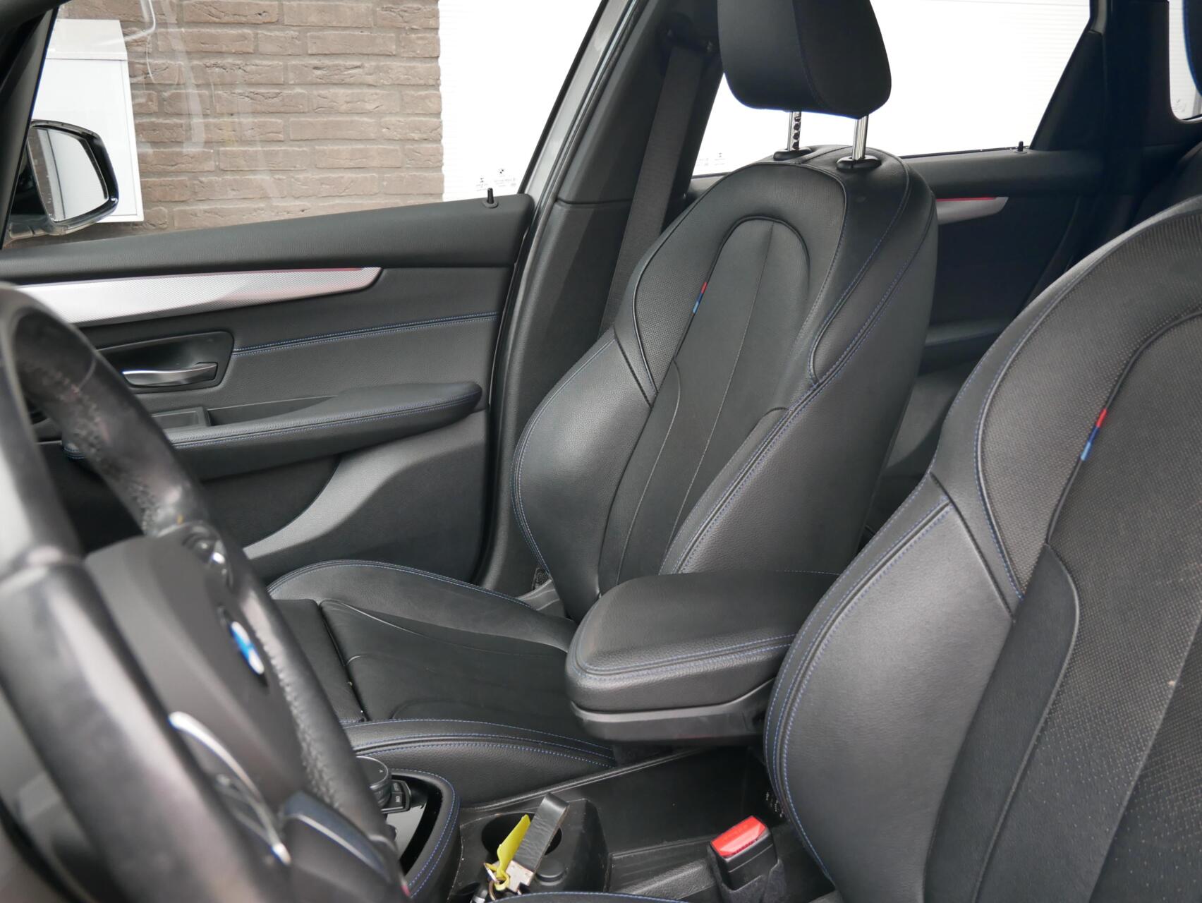 Foto van BMW 220i Active Tourer