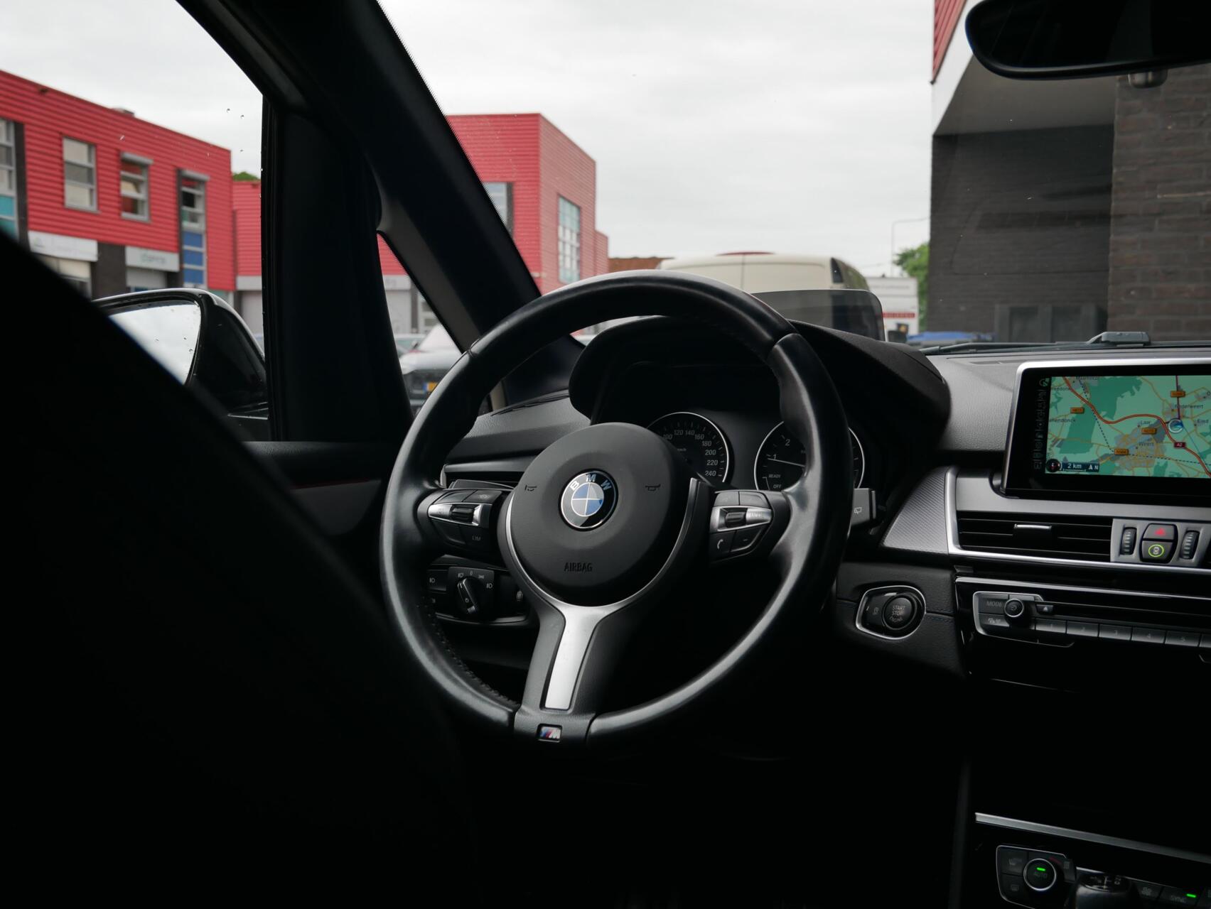 Foto van BMW 220i Active Tourer