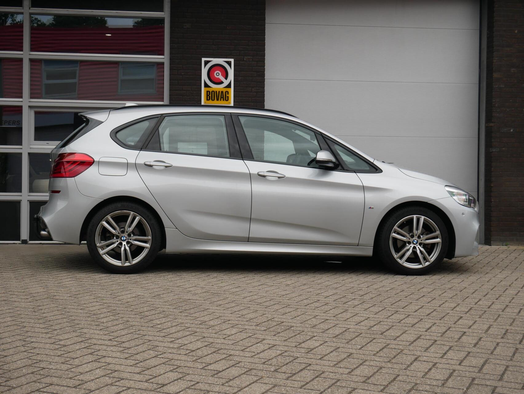 Foto van BMW 220i Active Tourer