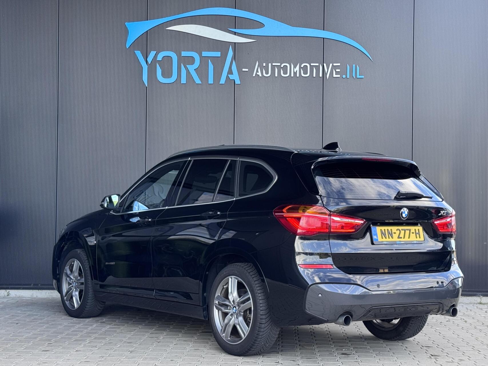 Foto van BMW X1 Sdrive20i