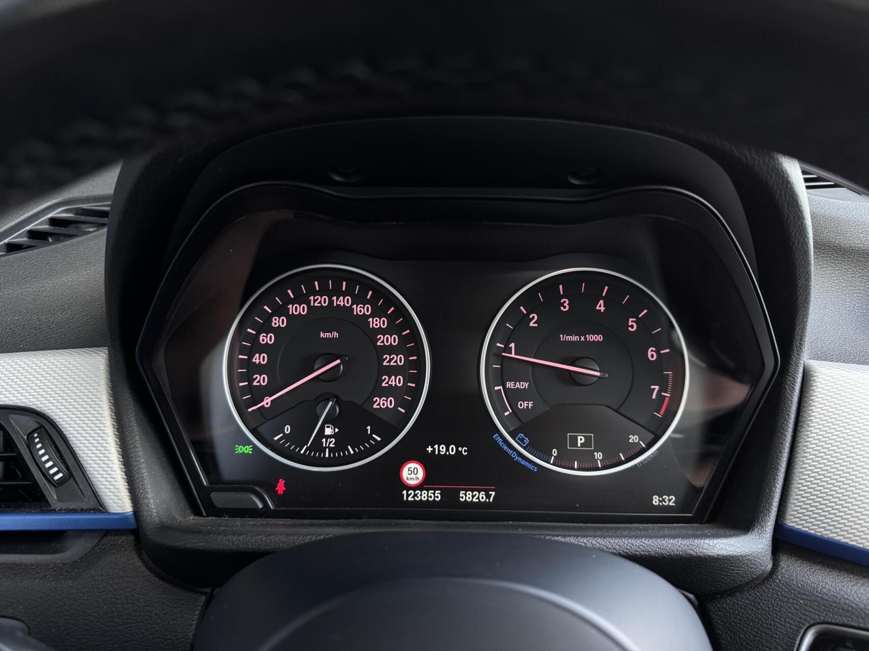 Foto van BMW X1 Sdrive20i
