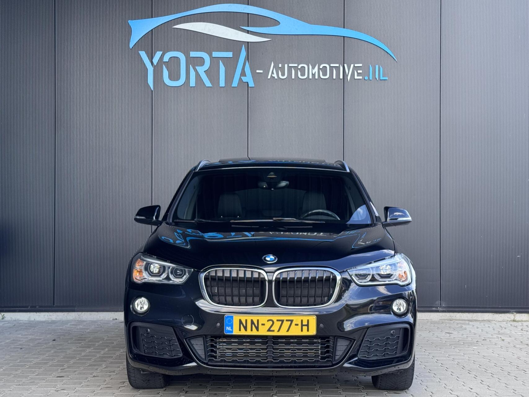 Foto van BMW X1 Sdrive20i