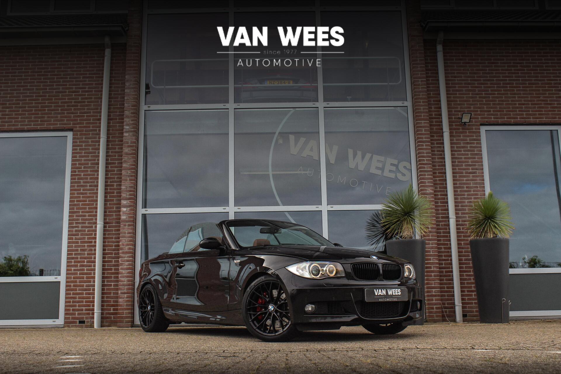 BMW 1er Reihe 125i High Executive M Sport | Keyless entry | Memory | Adaptieve xenon | Cruise control | Grootlichtassistent | HiFi audio | Stoelverwarming | PDC | Bluetooth 2009 - voorkant