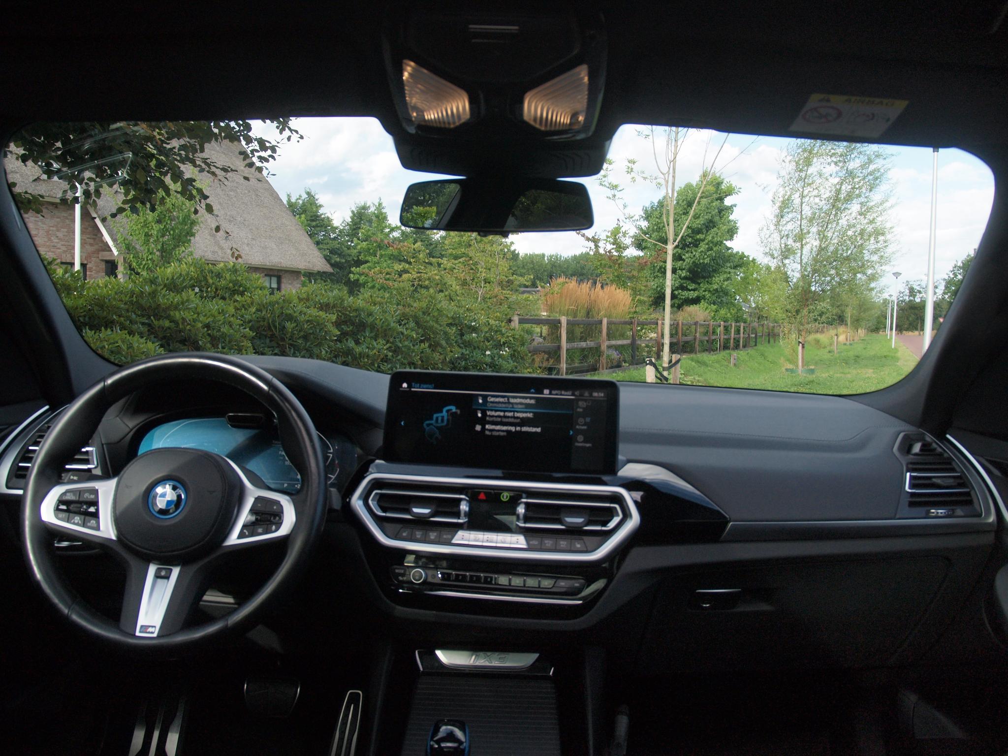 Foto van BMW Ix3