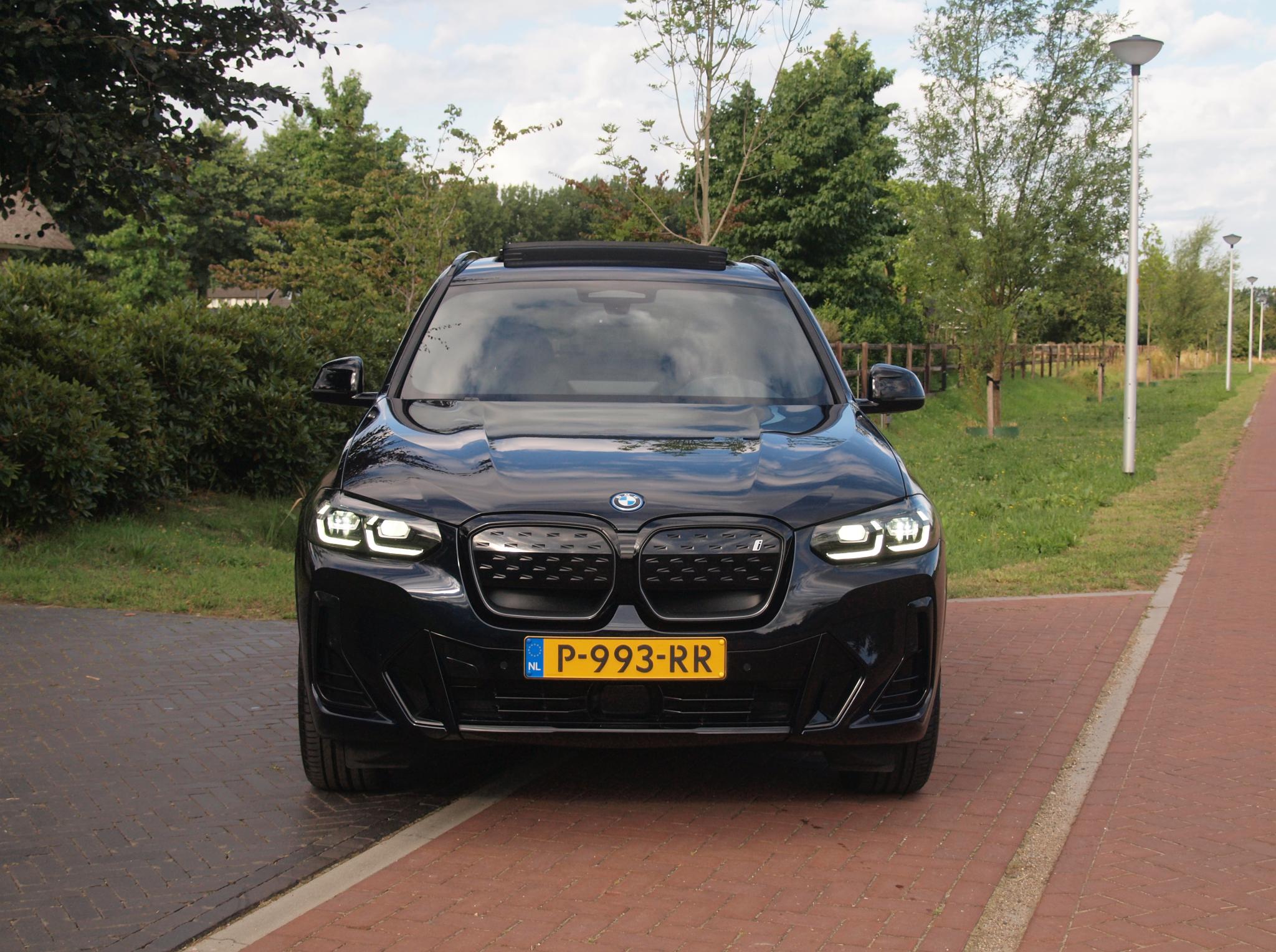 Foto van BMW Ix3