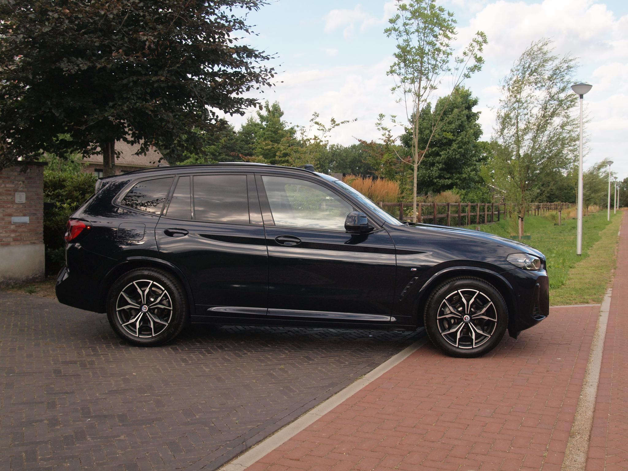 Foto van BMW Ix3