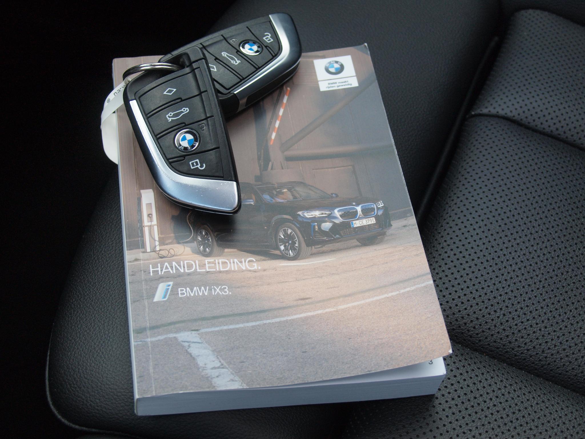 Foto van BMW Ix3
