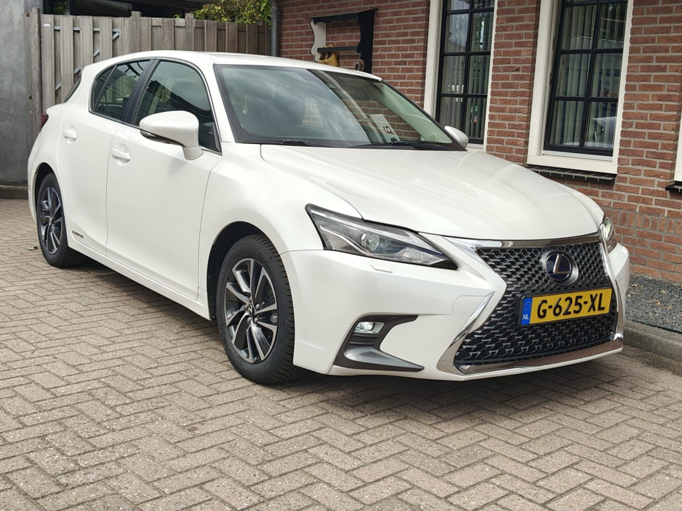Foto van Lexus CT