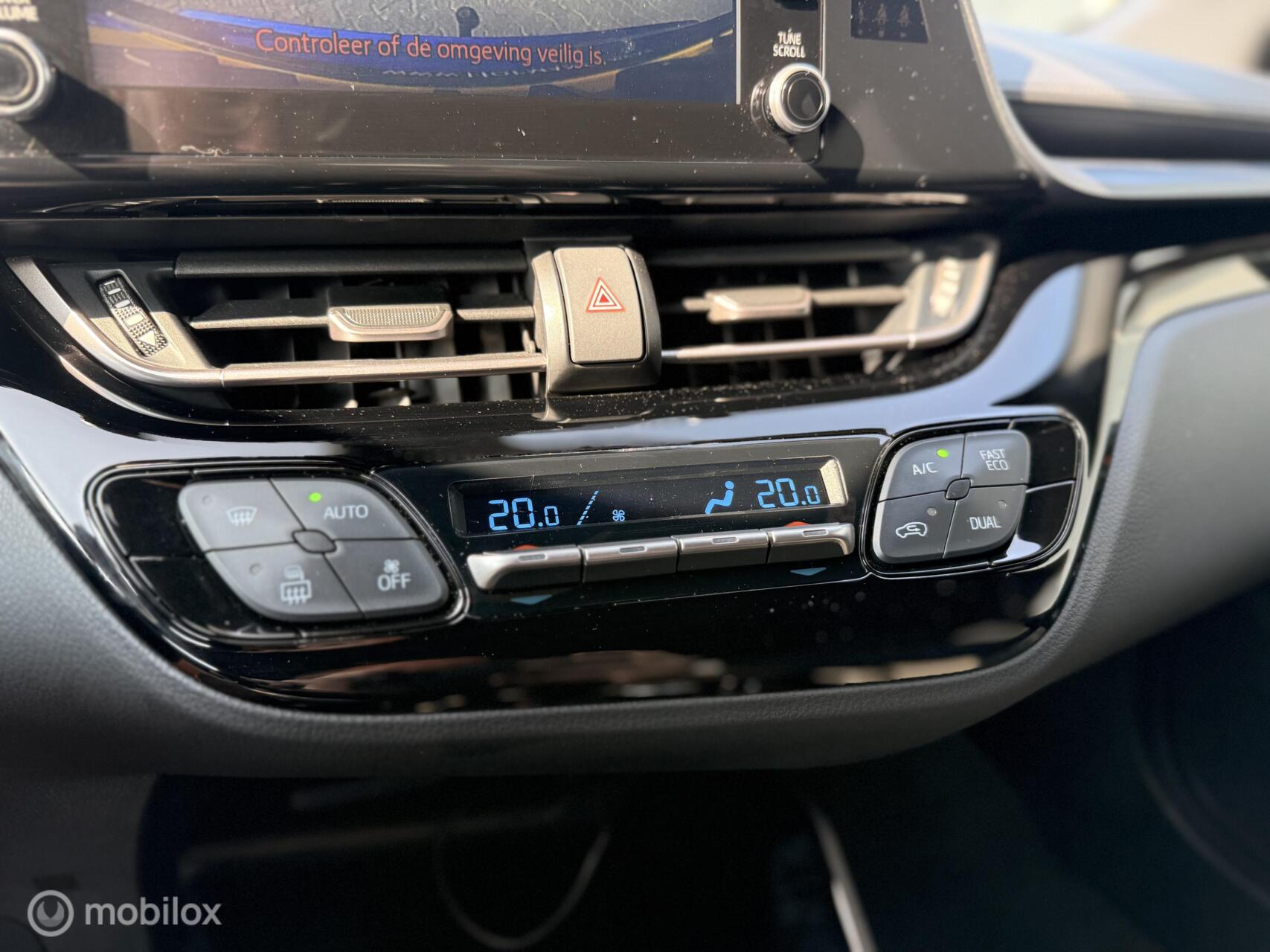 Foto van Toyota Toyota C-hr