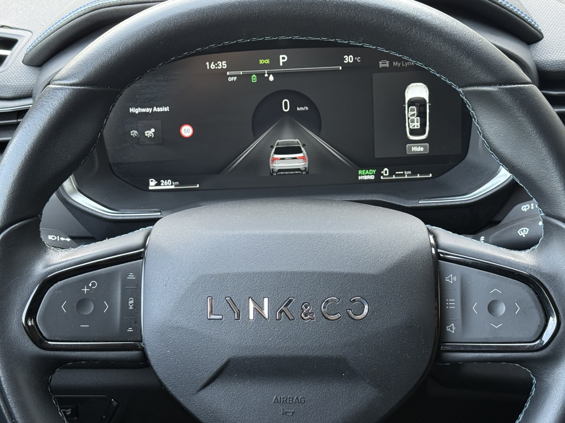Foto van Lynk&co LYNK & Co 01