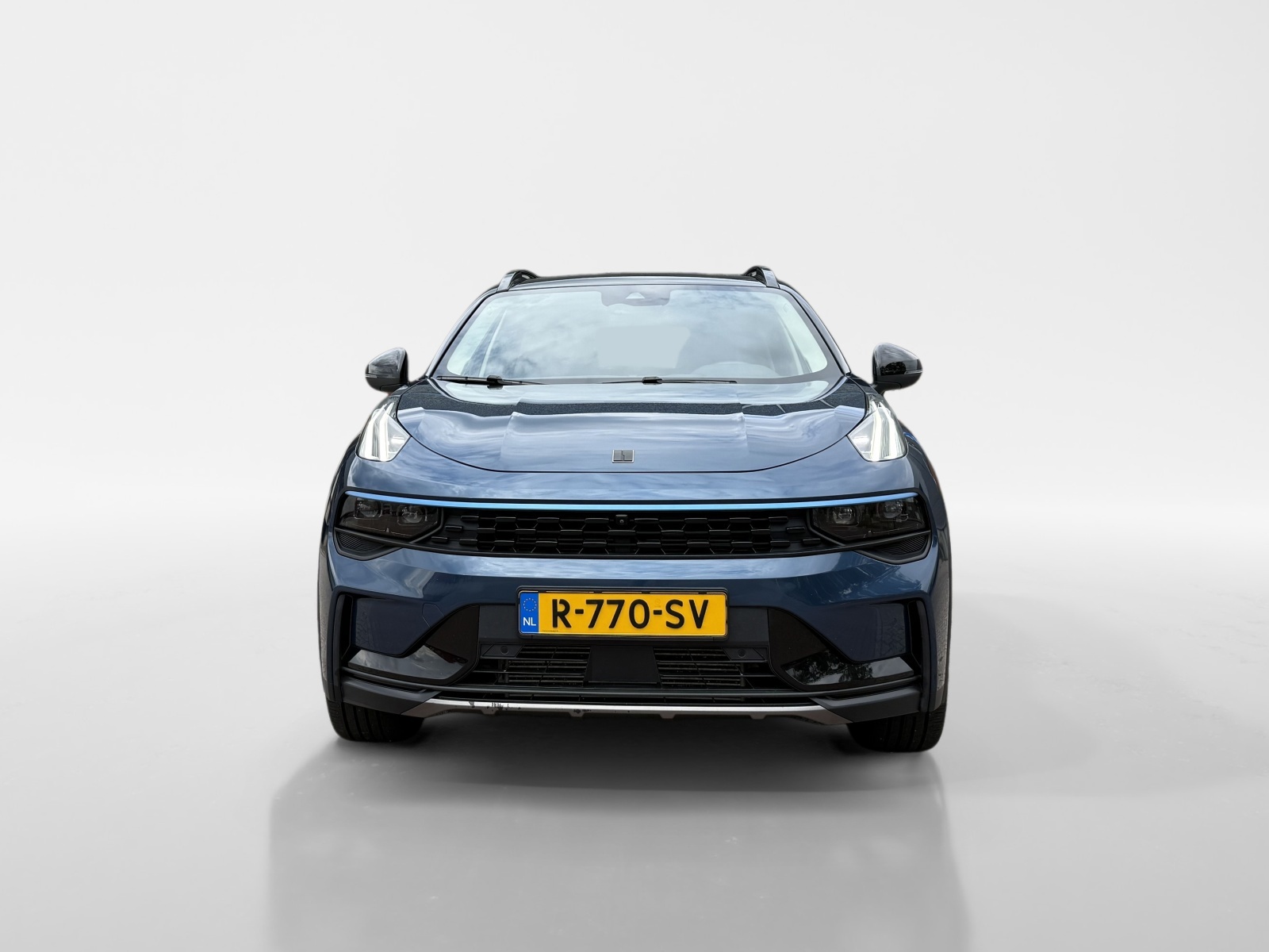Foto van Lynk&co LYNK & Co 01