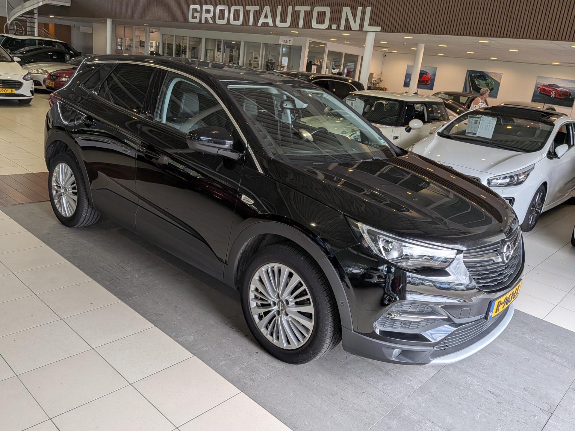 Opel Grandland X 1.2 Turbo Innovation 2018 - voorkant
