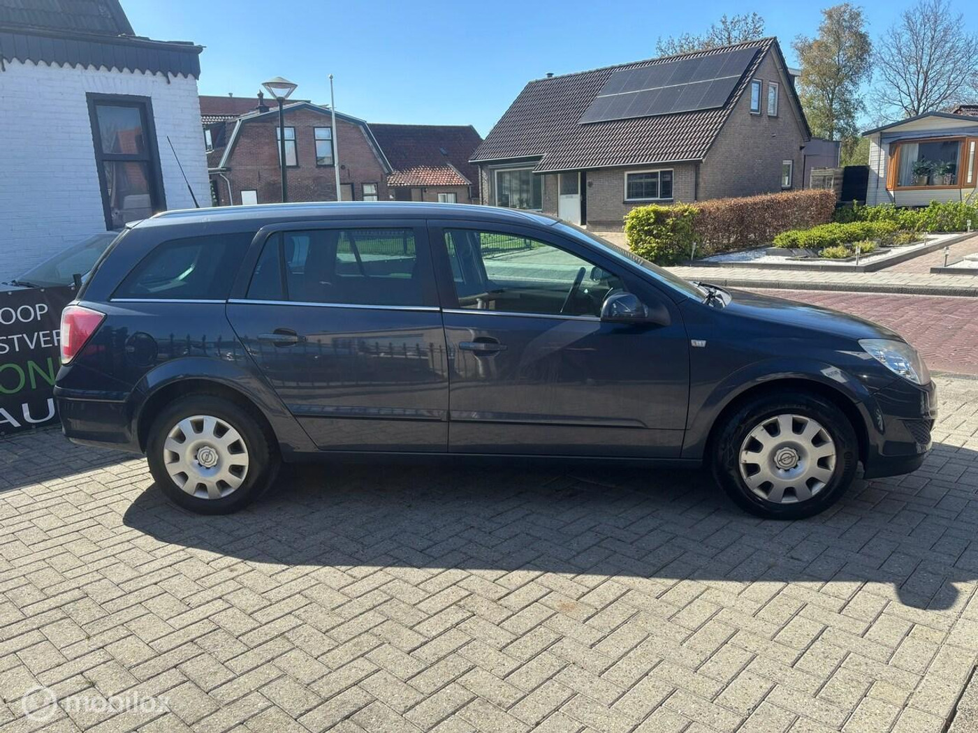 Foto van Opel Astra Station Wagon